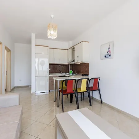 Apartment Orikum Seaview Family By Pikhost